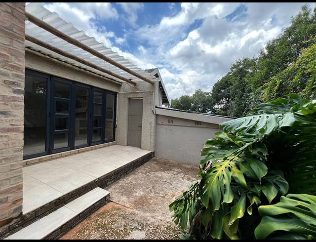 1 BEDROOM PROPERTY TO RENT IN LYNNWOOD MANOR